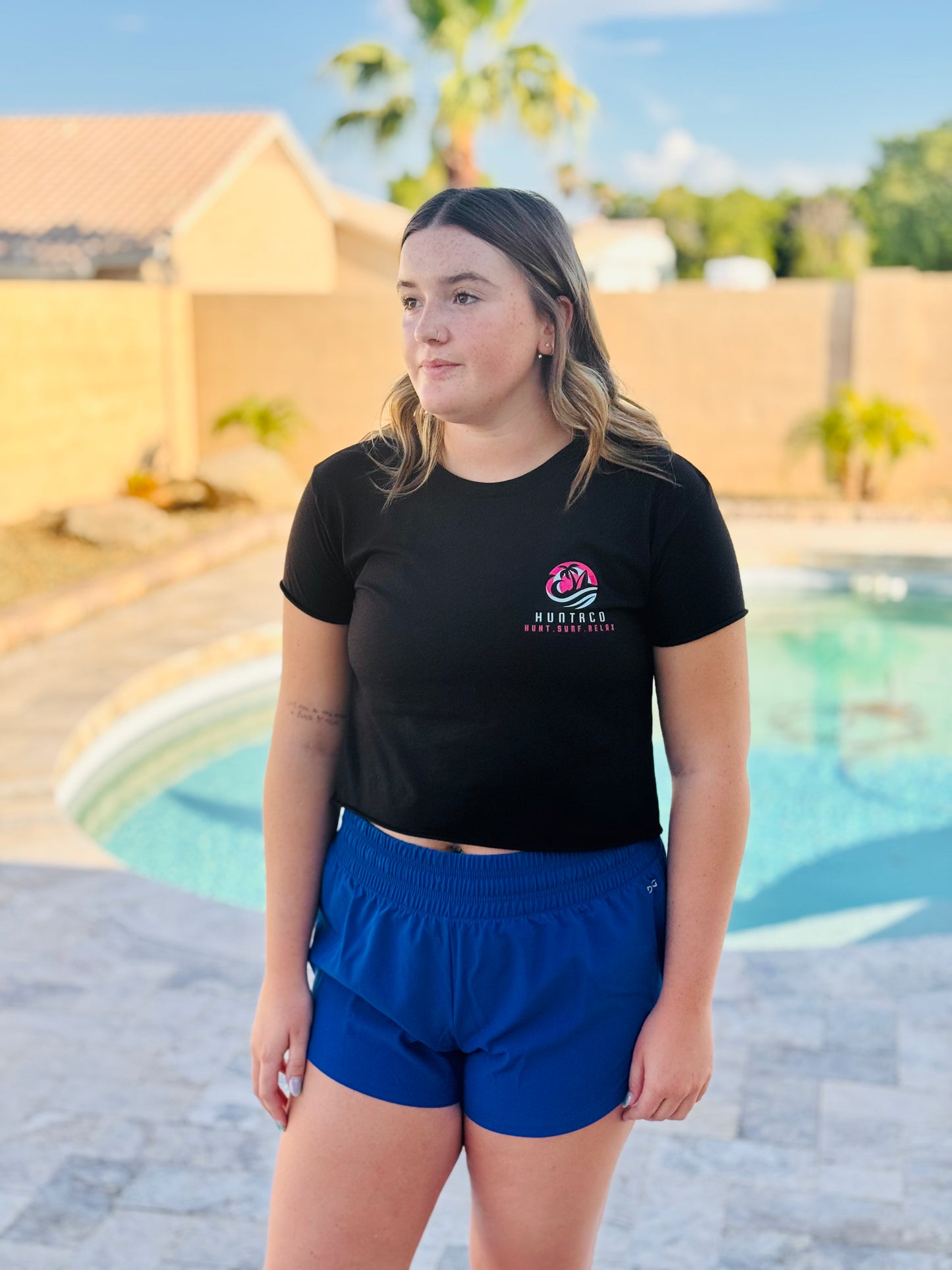 HUNTRCO Women’s Crop Top