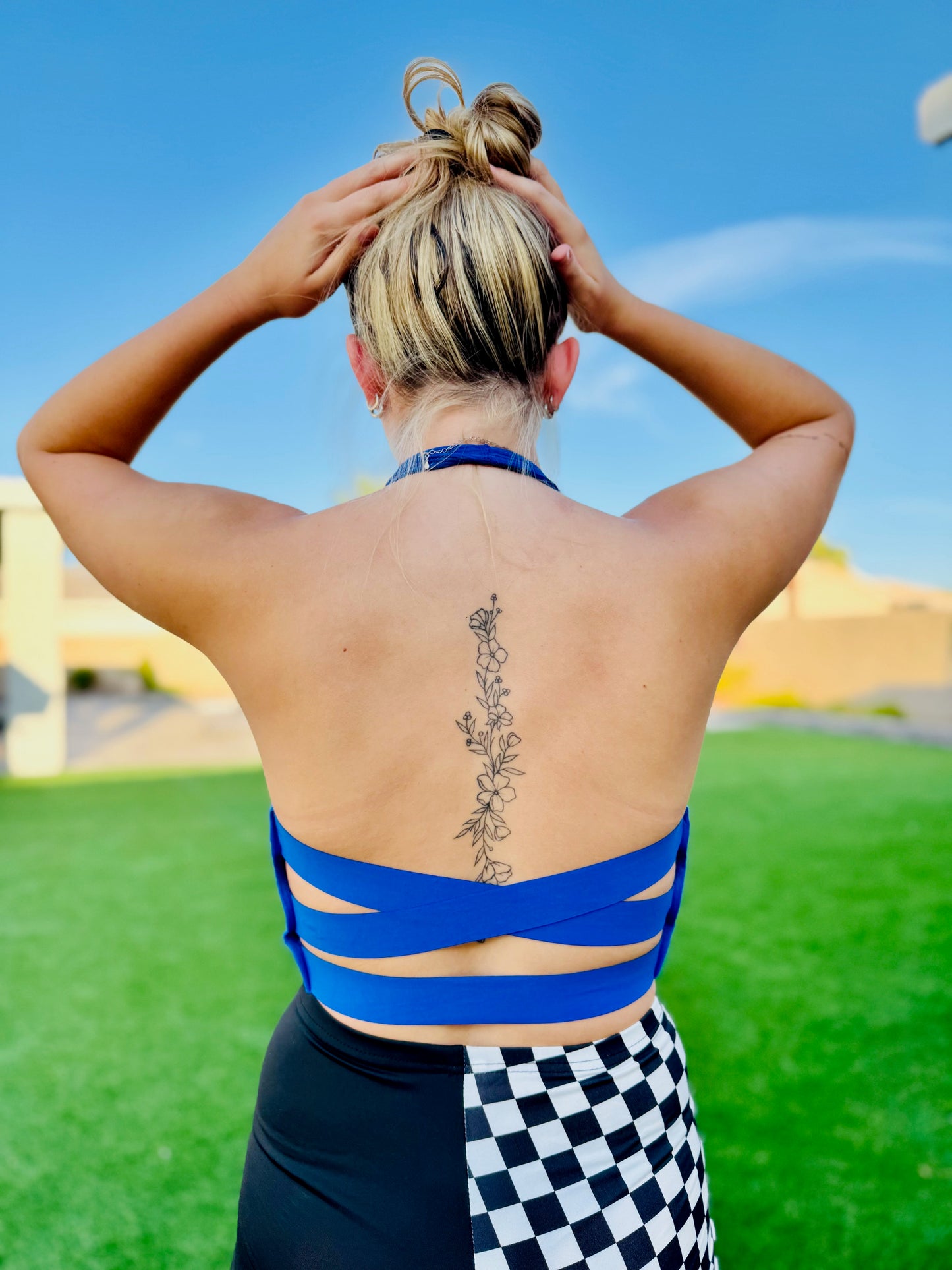 HUNTRCO Halter Sports Bra