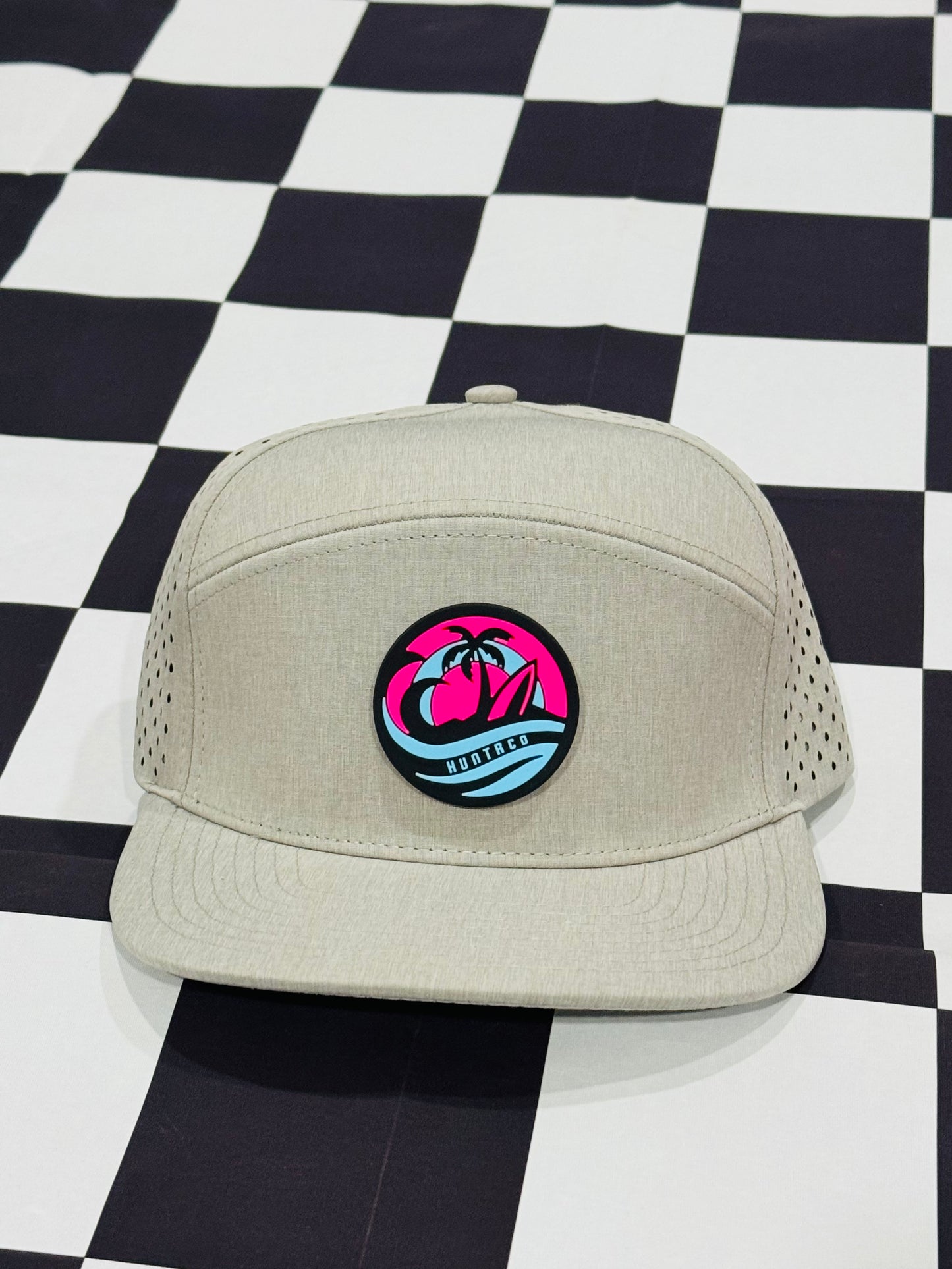 PRE-ORDER HUNTRCO Signature SnapBack