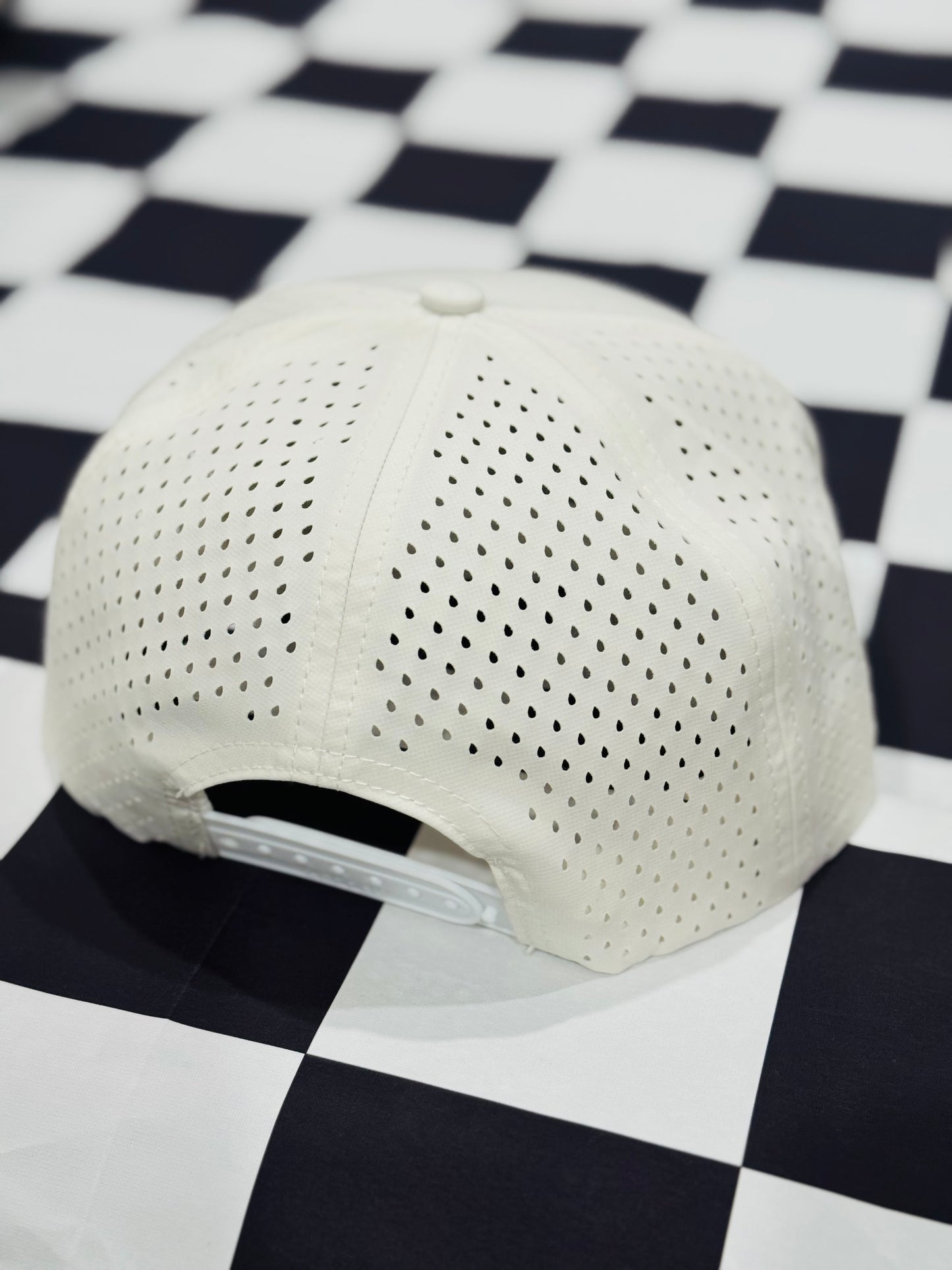 PRE-ORDER HUNTRCO Signature SnapBack