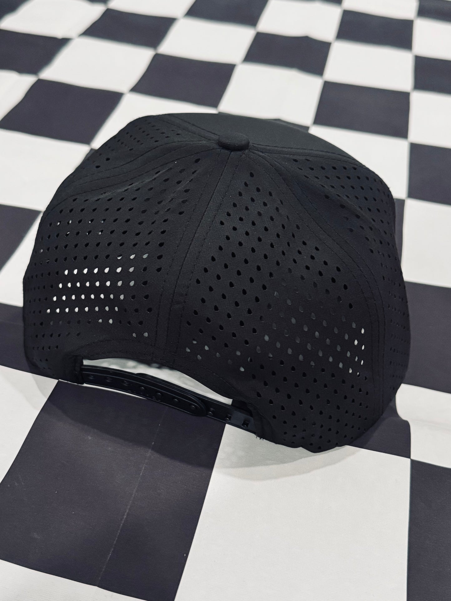 PRE-ORDER HUNTRCO Signature SnapBack