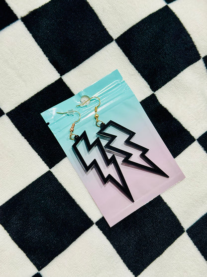 HUNTRCO Lightning Bolt Earrings