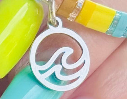 HUNTRCO Wave Charms