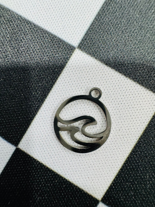 HUNTRCO Wave Charms
